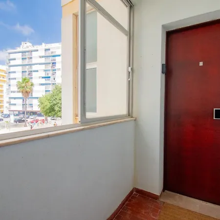 Casa Ocean Breeze, Two Bedrooms, 100m From The Beach! شقة بورتيماو