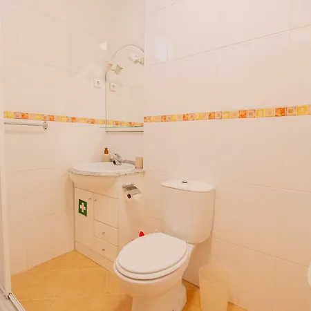 Casa Ocean Breeze, Two Bedrooms, 100m From The Beach! شقة