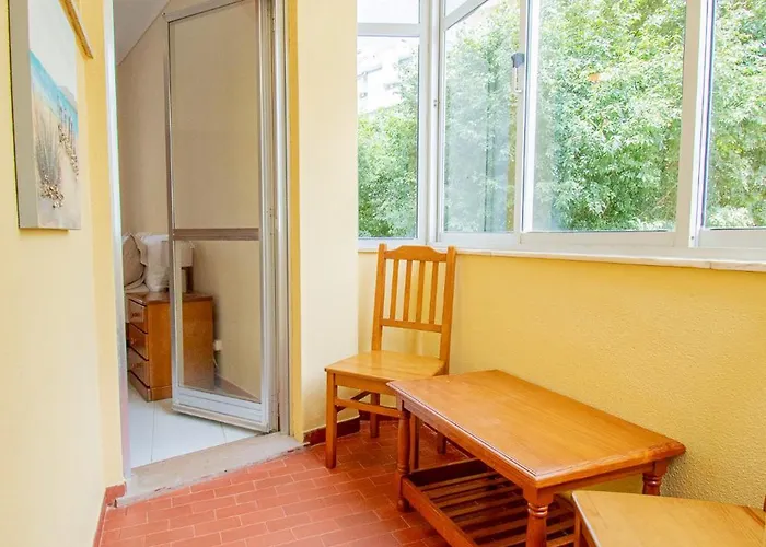 Casa Ocean Breeze, Two Bedrooms, 100m From The Beach! * Portimão