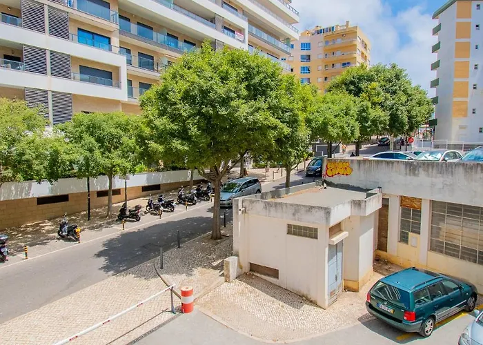 Casa Ocean Breeze, Two Bedrooms, 100m From The Beach!