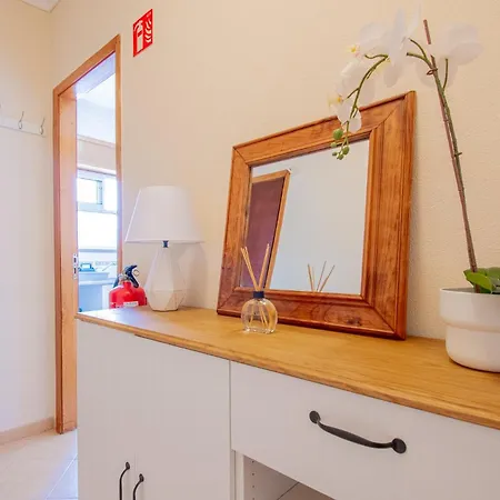 Casa Ocean Breeze, Two Bedrooms, 100m From The Beach! Apartamento Portimão