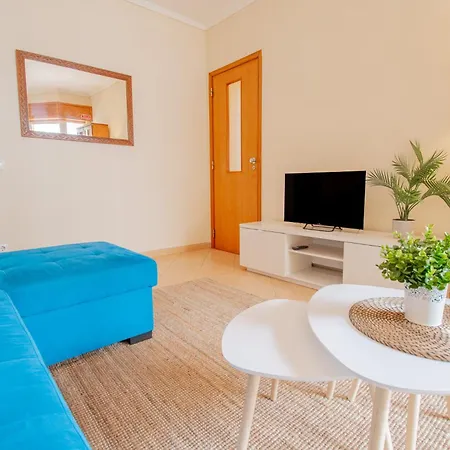 Casa Ocean Breeze, Two Bedrooms, 100m From The Beach!