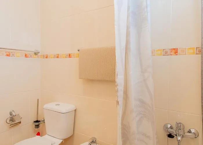 Casa Ocean Breeze, Two Bedrooms, 100m From The Beach! * Portimão