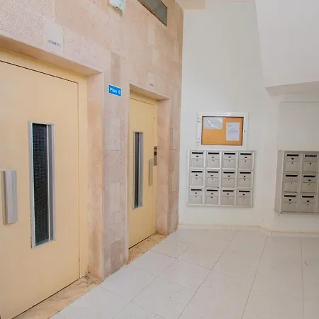 Apartment Casa Ocean Breeze, Two Bedrooms, 100m From The Beach!